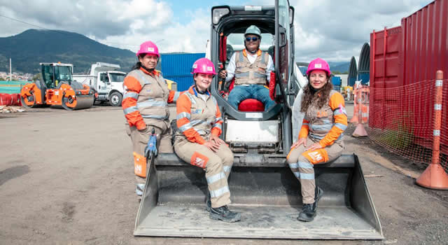 Semillero Rosa capacitará y empleará a 125 mujeres en infraestructura y construcción