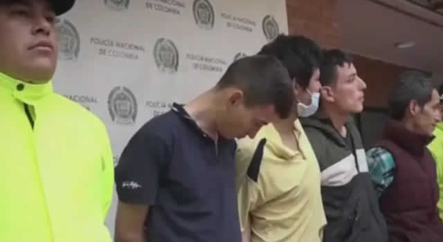 Capturan cuatro sujetos mientras transportaban un cuerpo desmembrado hacía un caño en Bogotá