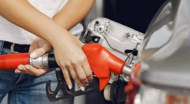 Gasolina volverá a subir de precio desde este 1 de abril en Colombia