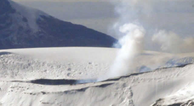 Se adelanta capacitación para ciudadanos que viven cerca al volcán Nevado del Ruiz