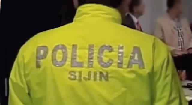 Dos falsos policías robaron a una ciudadana alemana en Bogotá