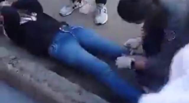 Mujer fue atropellada por un vehículo que le fracturó las piernas en Soacha