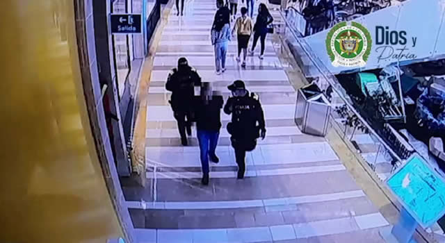 Comerciante fue secuestrado por falsos policías en el centro comercial Fontanar