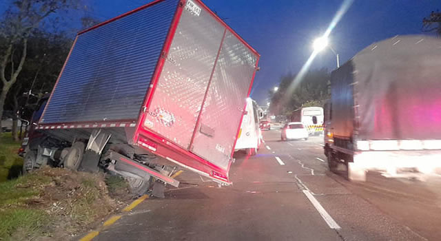 Accidentes en el norte de Bogotá colapsaron la movilidad
