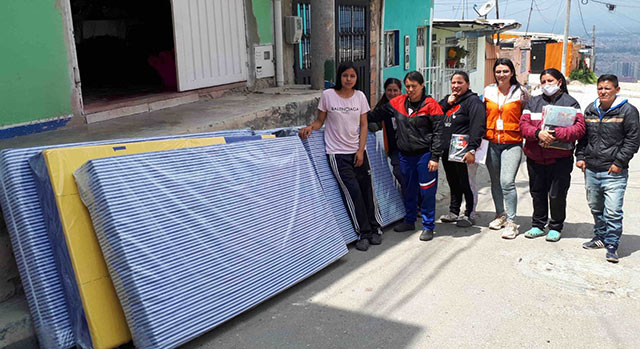Familias de Ciudad Bolívar reciben apoyo por incendio en sus hogares
