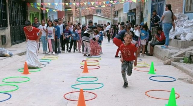 Ruta 25 llegó al barrio La Capilla de Soacha brindando actividades para niños y jóvenes