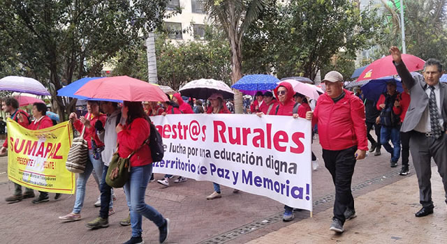 Afectaciones en la movilidad por marchas docentes en Bogotá