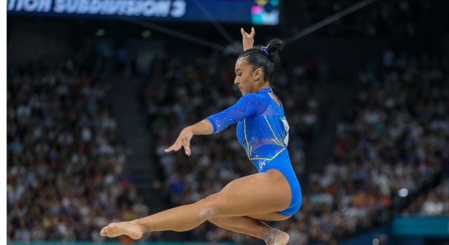 La gimnasta colombiana Luisa Blanco es la primera en una final artística