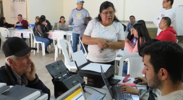 ‘Gobierno a la calle’ llegó al barrio El Salitre de Soacha brindando servicios públicos