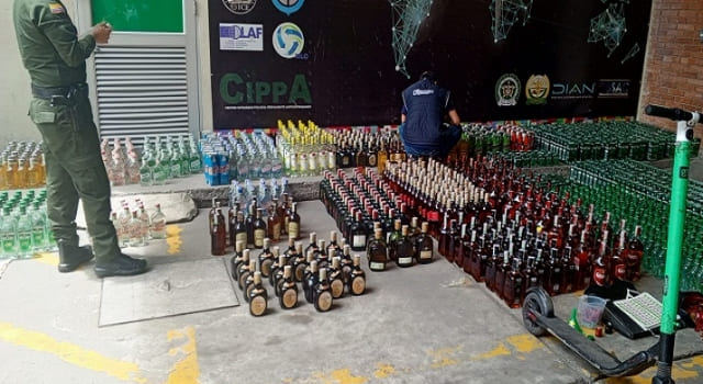 Incautaron licor adulterado en el centro comercial La Sabana de Bogotá