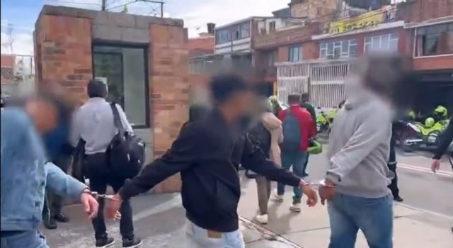 Capturan sujetos dedicados al robo de almacenes de cadena en Bogotá