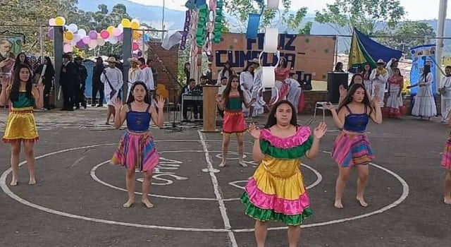 Institución Educativa Departamental San Benito celebró su 21º aniversario en Sibaté