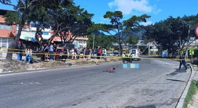 Ciclista fue arrollado por un camión en la avenida Boyacá y perdió la vida