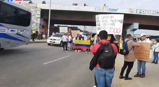 Bloqueos en la autopista Sur en Soacha sector San Mateo