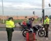 Policía refuerza operativos contra motociclistas que usan andenes como carril