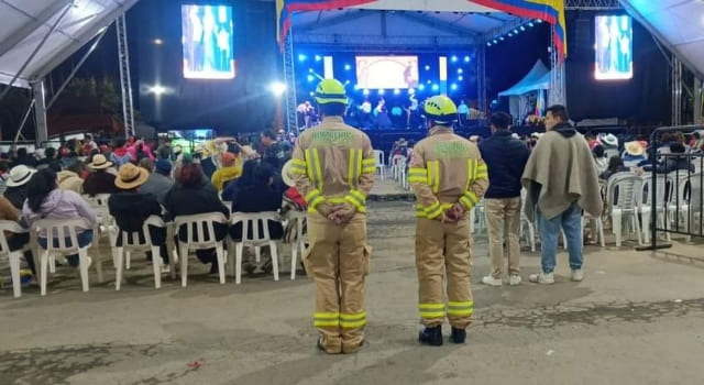 Bomberos de Tabio estuvieron en el XXXIII Encuentro Nacional del Torbellino