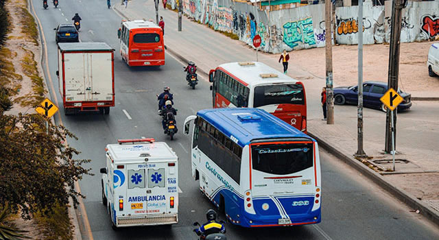 Avanza estudio para garantizar la continuidad del transporte público de pasajeros en el corredor Soacha-Bogotá -Soacha