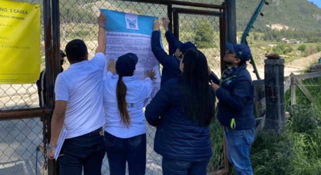 La Corporación Autónoma Regional de Cundinamarca suspendió actividades de extracción de suelo en la vereda Chuntame, al determinar que se realizaban dentro de la Reserva Forestal Protectora Cuenca Alta del Río Bogotá.