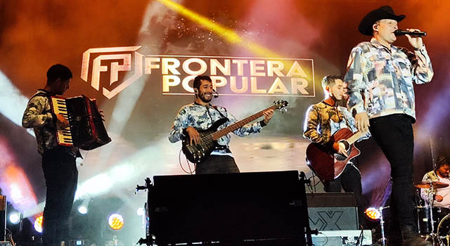 Música de banda, tropical y grandes sorpresas en los 12 años del centro comercial Miraflores