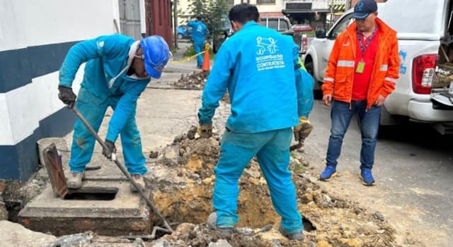 La Empresa de Acueducto de Bogotá descubrió una conexión clandestina en una institución educativa, con un estimado de fraude de 220 millones de pesos.