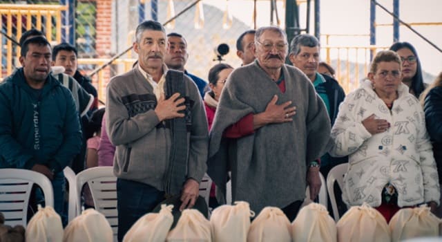 La entrega, realizada por la Alcaldía Local de Sumapaz y la Agencia Nacional de Tierras, beneficia a más de 60 familias y marca un avance en la formalización de la propiedad rural en el páramo.