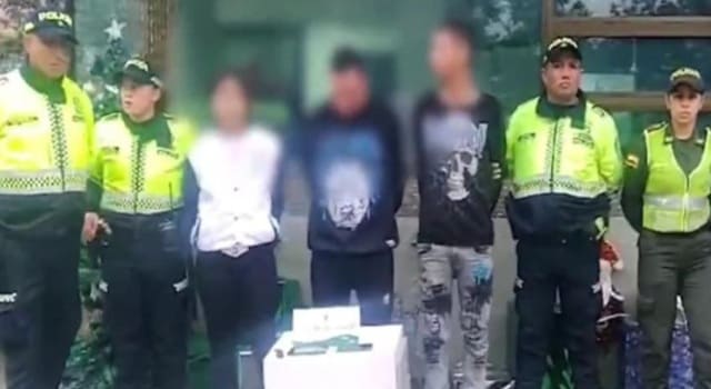 En el marco de la estrategia 'Bogotá Camina Segura', la Policía detuvo a dos hombres y una mujer que, presuntamente, robaban a sus víctimas bajo engaño en la localidad de Usaquén.