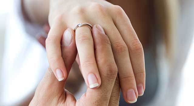 Fin al matrimonio infantil en Colombia, corte dice que la edad mínima para casarse es de 18 años