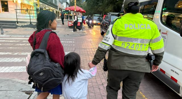 En una jornada de prevención realizada en la Zona T, entidades distritales adelantaron operativos contra el trabajo infantil y la mendicidad en Chapinero. La ciudadanía recibió información sobre cómo denunciar estos casos.