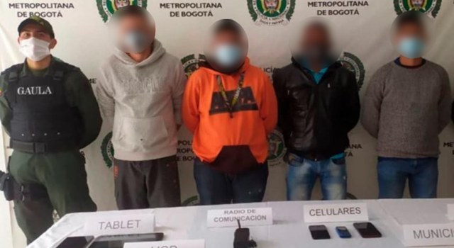 Un juez de conocimiento sentenció a 26 años de prisión a cuatro miembros pertenecientes a una red de extorsión a transportadores en Bogotá. Además de la pena de prisión, los responsables deberán pagar multas.