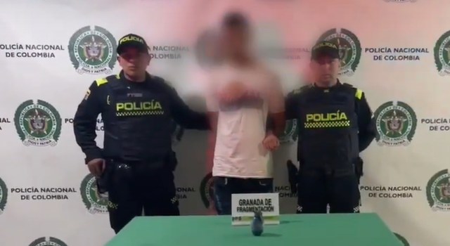 Un hombre de 19 años fue detenido en el sector de María Paz, en Bogotá, señalado de ser el coordinador de tráfico de drogas en Kennedy. El sujeto trabajaba para la estructura criminal los 'Maracuchos'.