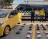En un operativo en la localidad de Tunjuelito, la Policía de Bogotá capturó a un hombre y una mujer que transportaban 26.000 dosis de marihuana ocultas en un taxi.