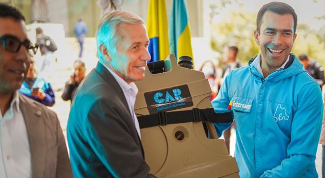 Ante las dificultades para acceder a agua potable, cerca de 100 colegios rurales de Cundinamarca fueron dotados con filtros especiales que permitirán mejorar la calidad del agua y asegurar la alimentación escolar.