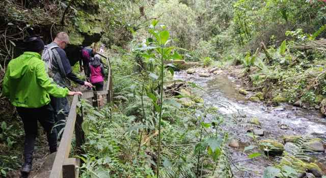 Con motivo de las movilizaciones programadas por el Día del Trabajo en Bogotá, el Acueducto anunció el cierre temporal de los accesos a los cerros orientales. La medida busca reforzar la seguridad durante la jornada.
