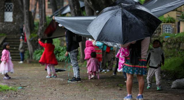 Desde la madrugada del 19 de mayo, más de 250 indígenas de la comunidad Emberá se reinstalaron en el Parque Nacional, desatando alertas por el riesgo a menores.