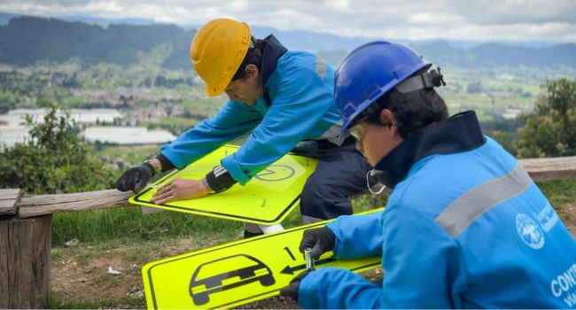 En Cundinamarca transforman puntos viales críticos en 64 municipios