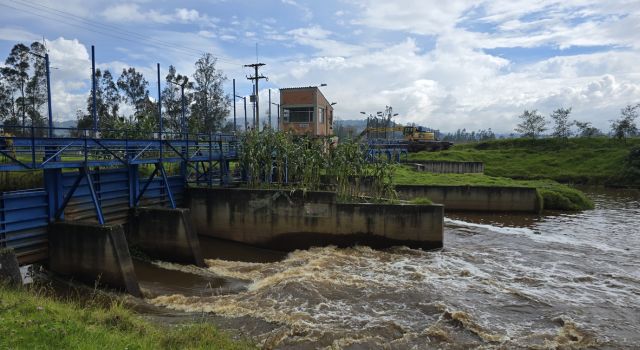 La CAR toma decisión con compuertas de Tolón por aumento de niveles en el río Suárez