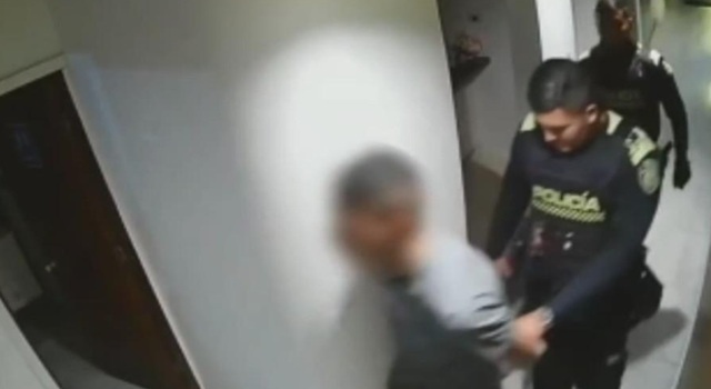 Una visita inesperada en una vivienda terminó en una denuncia por abuso a una niña en Bogotá. Lo que pasó después dejó sorprendidos a los vecinos del sector y encendió las alarmas entre las autoridades.