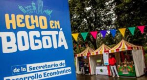 Durante mayo, una feria en Bogotá exhibe productos únicos hechos por emprendedores locales en lugares como El Dorado, Mallplaza y el Museo Nacional. La oportunidad perfecta para sorprender a mamá.