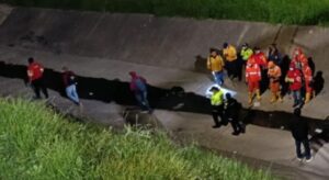 Detrás de los cambuches y basura que se habían tomado el canal de Los Comuneros, las autoridades hallaron un escenario de alto riesgo que había pasado desapercibido.