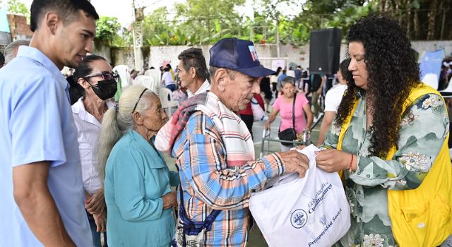 Más de 12 mil hogares de Cundinamarca han recibido artículos de la DIAN y Prosperidad Social