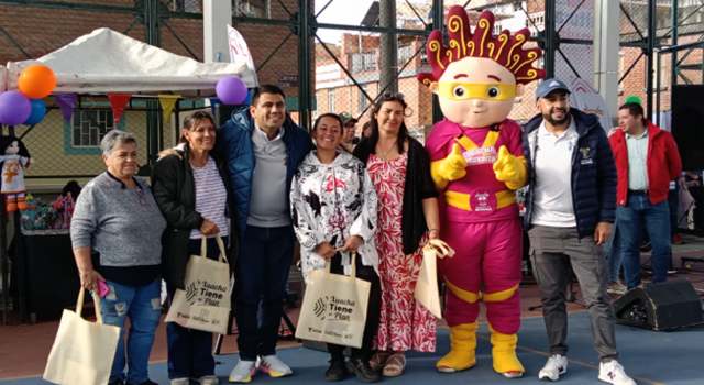 El municipio vivió una jornada cargada de cultura y tradición en el polideportivo de Covec, donde la comunidad disfrutó de música carranguera, danzas, emprendimientos y sabores típicos.