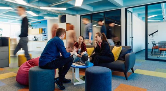 Diseño de oficinas coworking: espacios que impulsan la colaboración moderna