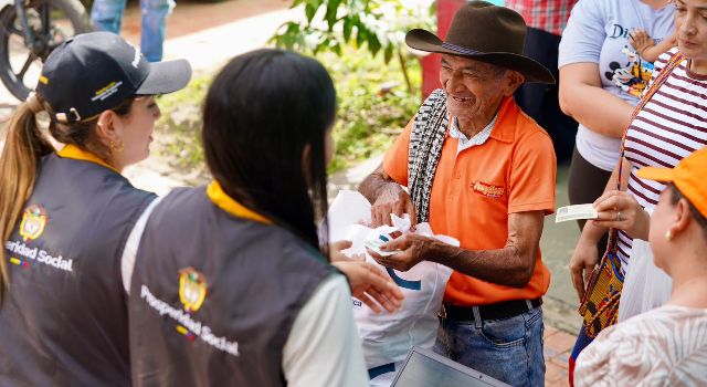 Tras temblor en Cundinamarca: Prosperidad Social entregó ayuda humanitaria a 1.500 familias afectadas