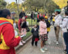 En medio de reclamos por supuestos incumplimientos del Gobierno, voceros indígenas impidieron que los niños Emberá salieran del Parque Nacional, lo que encendió las alarmas por posible vulneración de derechos.