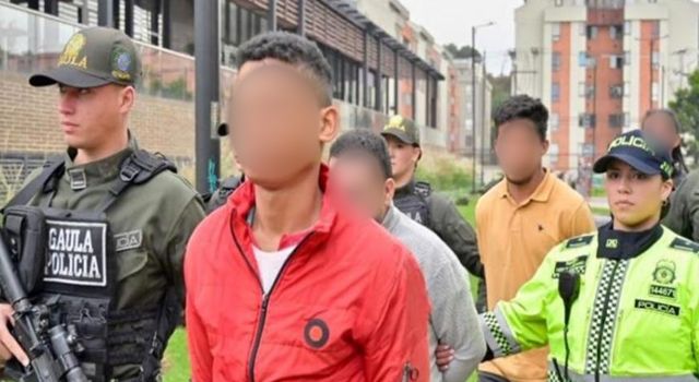 Durante meses, una red criminal mantuvo bajo intimidación a decenas de bicitaxistas en Bogotá. Todo cambió cuando una líder decidió denunciar y destapó una estructura que usaba armas y miedo