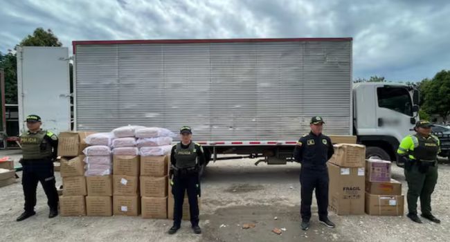 Un operativo de la Policía permitió recuperar un vehículo de carga y su mercancía, que habían sido hurtados en Soacha mediante suplantación de autoridad.