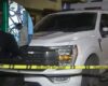 Un doble homicidio sacudió a Bogotá tras un ataque armado dentro de un local comercial. Las autoridades investigan las causas del crimen y buscan a los responsables.