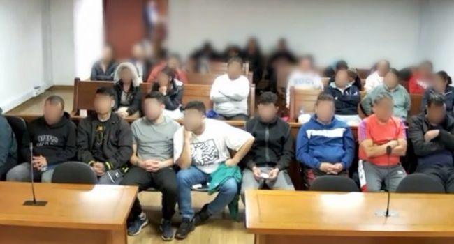 Las autoridades señalan que los policía habrían recibido dinero para permitir la venta de drogas y alertar a los delincuentes sobre operativos en Bogotá