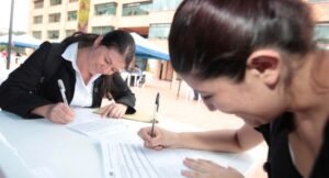 La obra férrea que conectará a Bogotá con la Sabana abrió más de 700 vacantes de empleo. Hoy, miércoles 30 de julio, se realizará una feria de empleo clave para aplicar.
