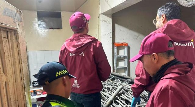 Hallan más de mil metros de cable hurtado a la ETB en Bogotá